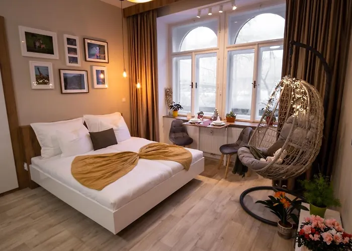 ⭑ Comfy Vip Studio In The Center With Netflix