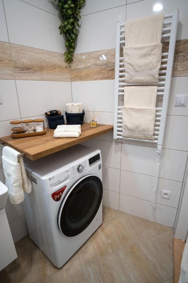 ⭑ Comfy Vip In The Center With Netflix Apartment *